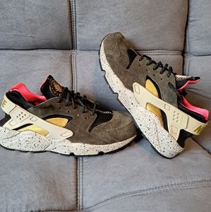 Nike Air huarache excellent condition!